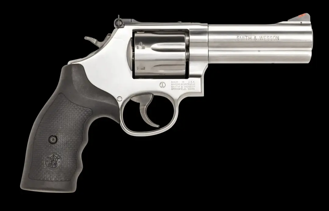 SW MODEL 686 PLUS 4 BARREL