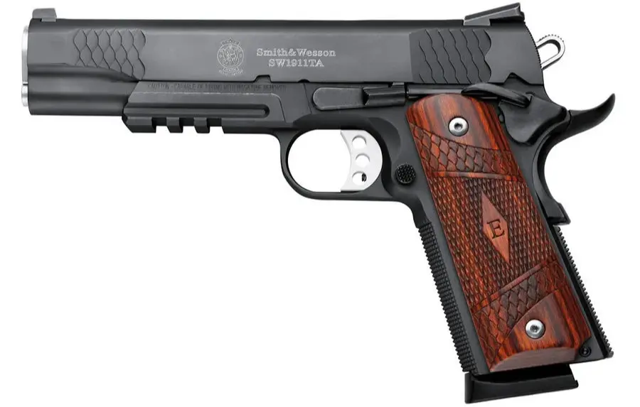 Smith & Wesson 1911 E-Series Blk with rail Slovensko