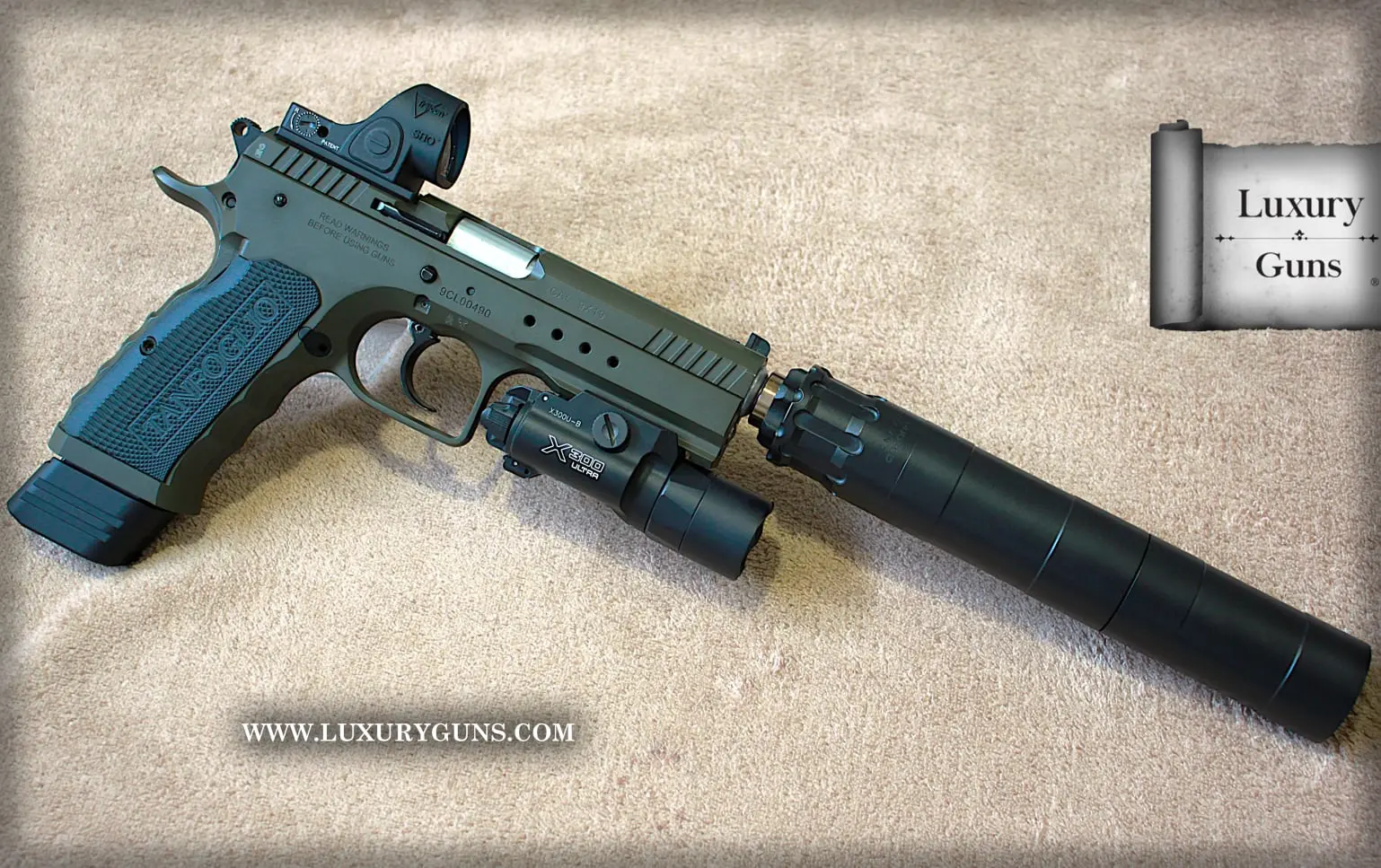 Tanfoglio Tactical PRO s doplnkami Rugged, Trijicon a SureFire